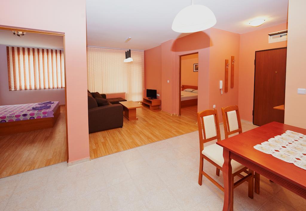 Apartments Dimitrovi Πομόριε Δωμάτιο φωτογραφία