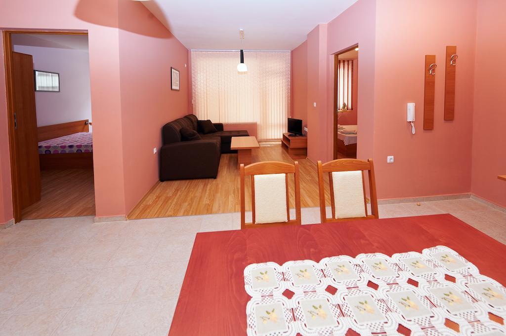 Apartments Dimitrovi Πομόριε Δωμάτιο φωτογραφία